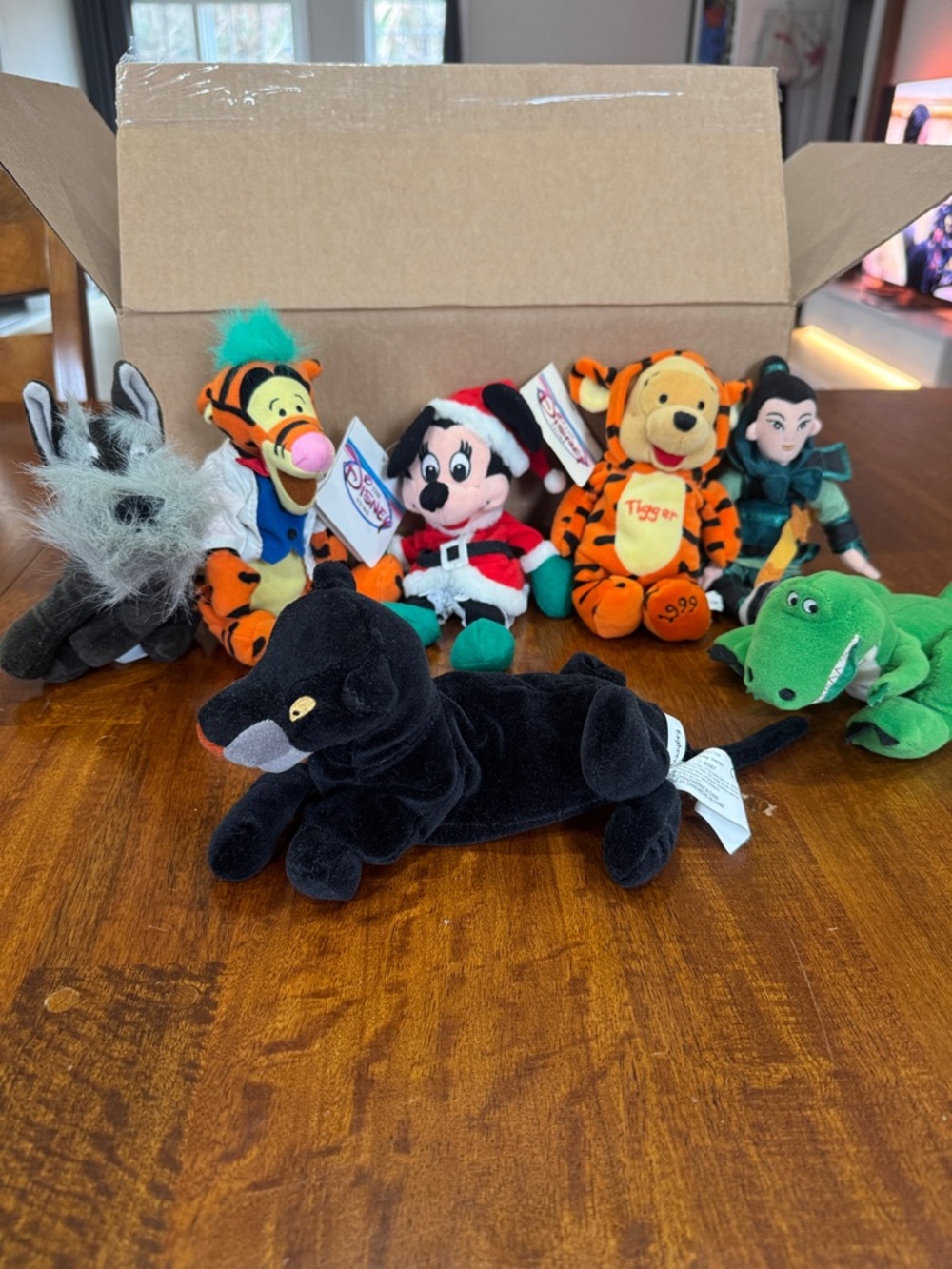 Lot of 7 Vintage 90s / Y2K stuffies! Walt Disney World The Disney Store